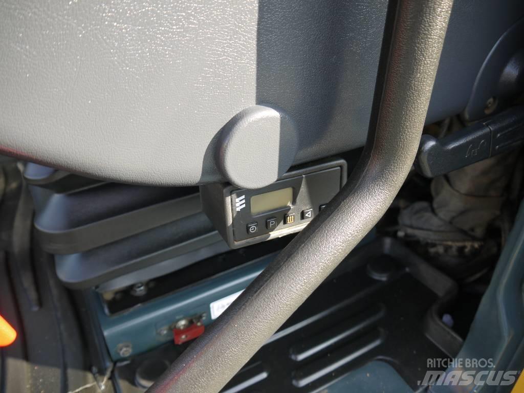 Hyundai HX 300 L Bagri goseničarji