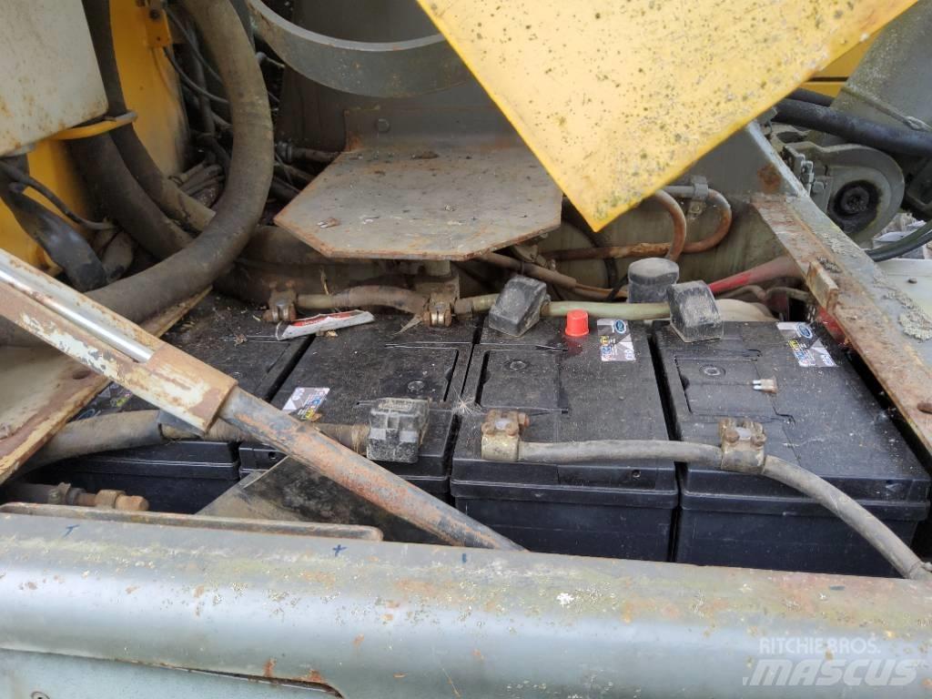 Volvo EW 200 Bagri na kolesih