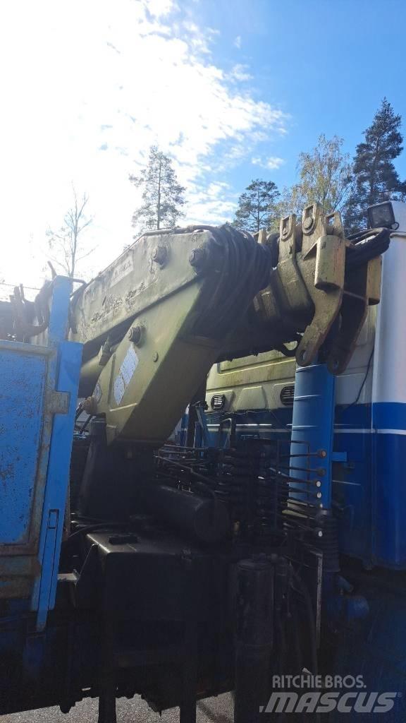 Volvo F 12 Tovornjaki z žerjavom