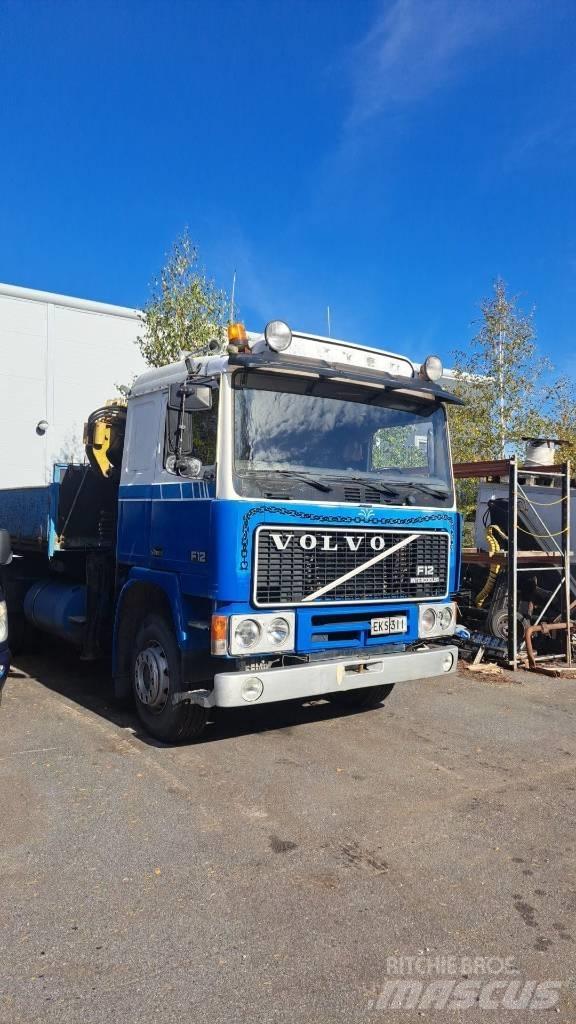 Volvo F 12 Tovornjaki z žerjavom