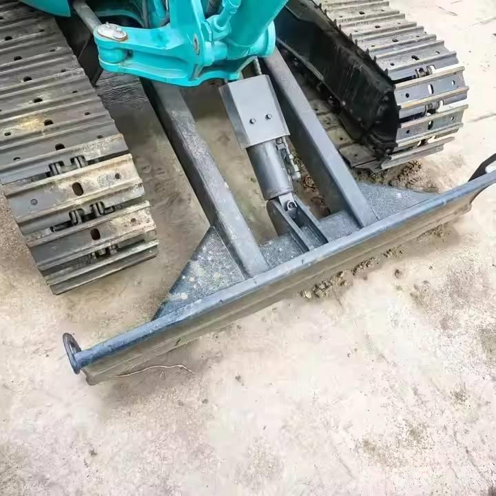 Kubota U30 Bagri goseničarji