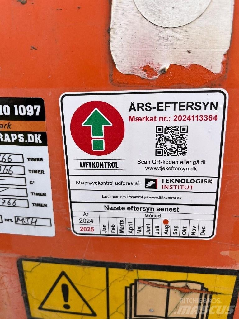 JLG 600 AJ Zglobne dvižne ploščadi