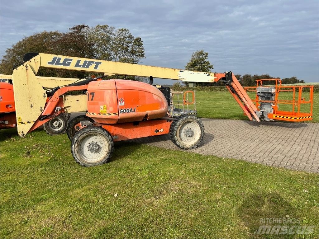 JLG 600 AJ Zglobne dvižne ploščadi