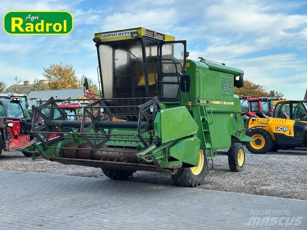 John Deere 1042 Kombajni
