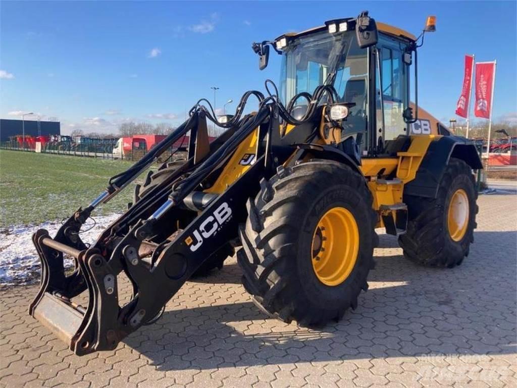 JCB 419S AGRI Kolesni nakladalci