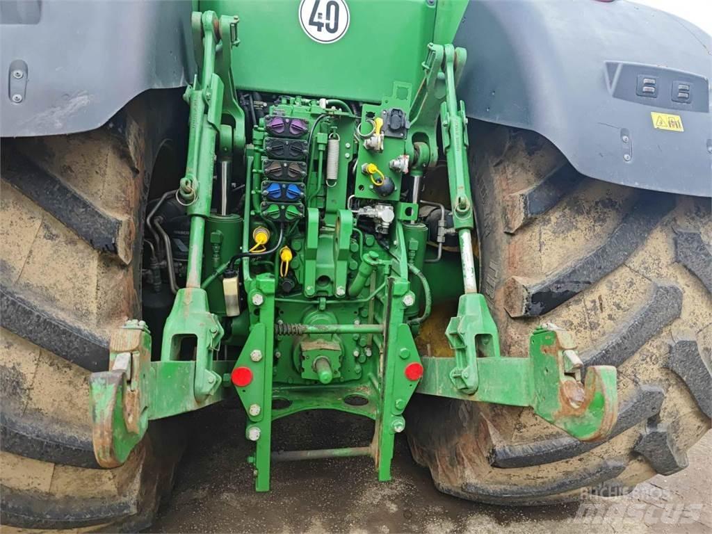 John Deere 8400R Traktorji