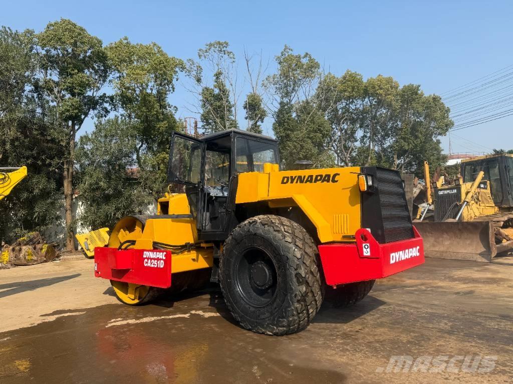 Dynapac CA 251 D Enojni valjarji