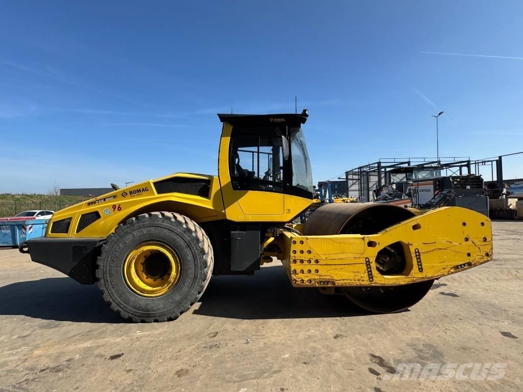 Bomag BW 226 BVC-5 Enojni valjarji