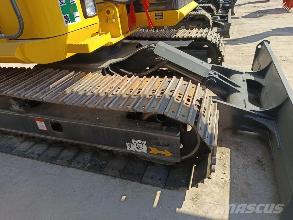 Komatsu PC 70 Bagri goseničarji