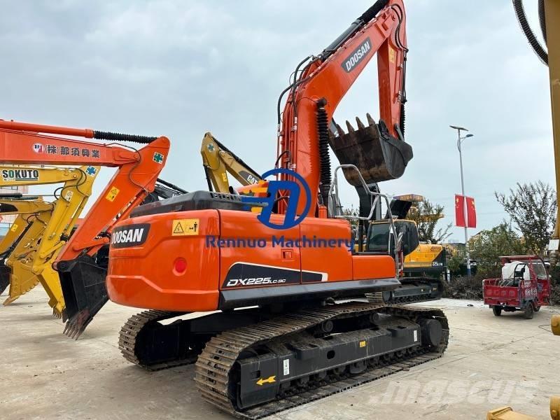 Doosan DX 225 LC-9C Bagri goseničarji