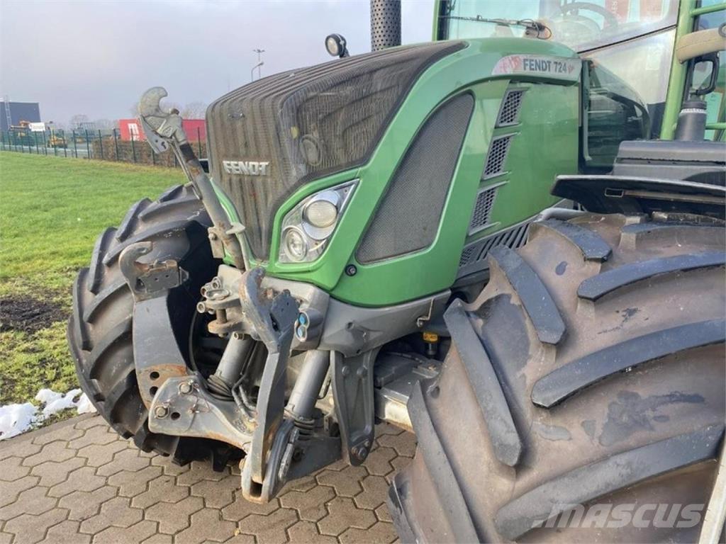 Fendt 724 PROFI Traktorji