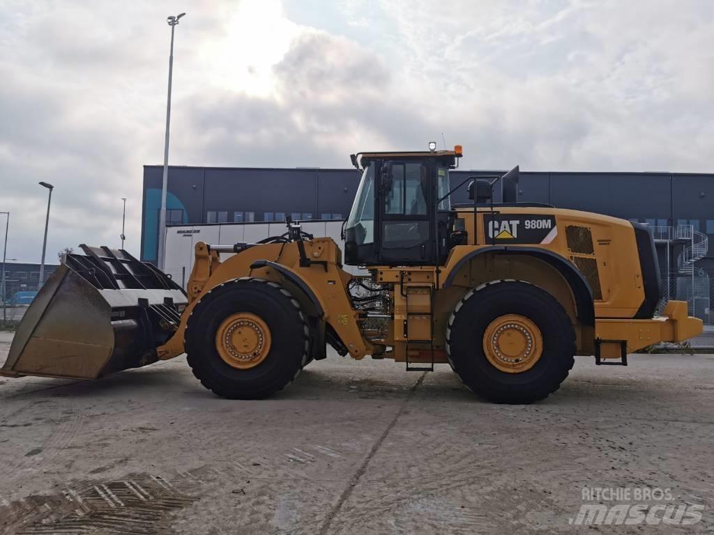 CAT 980M Kolesni nakladalci