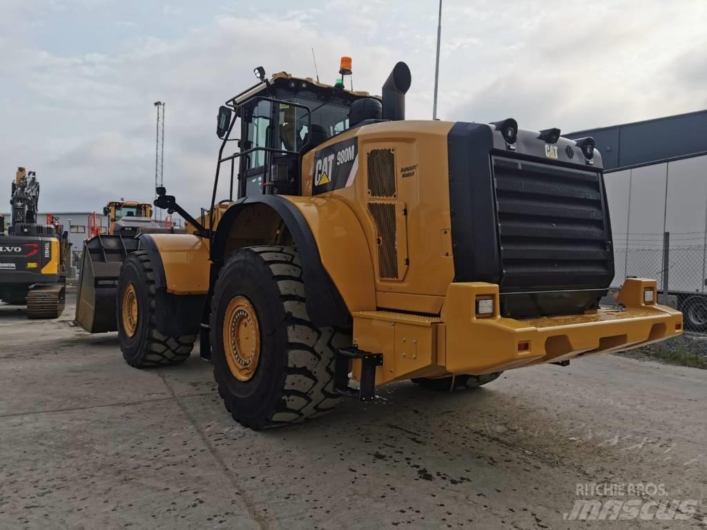 CAT 980M Kolesni nakladalci