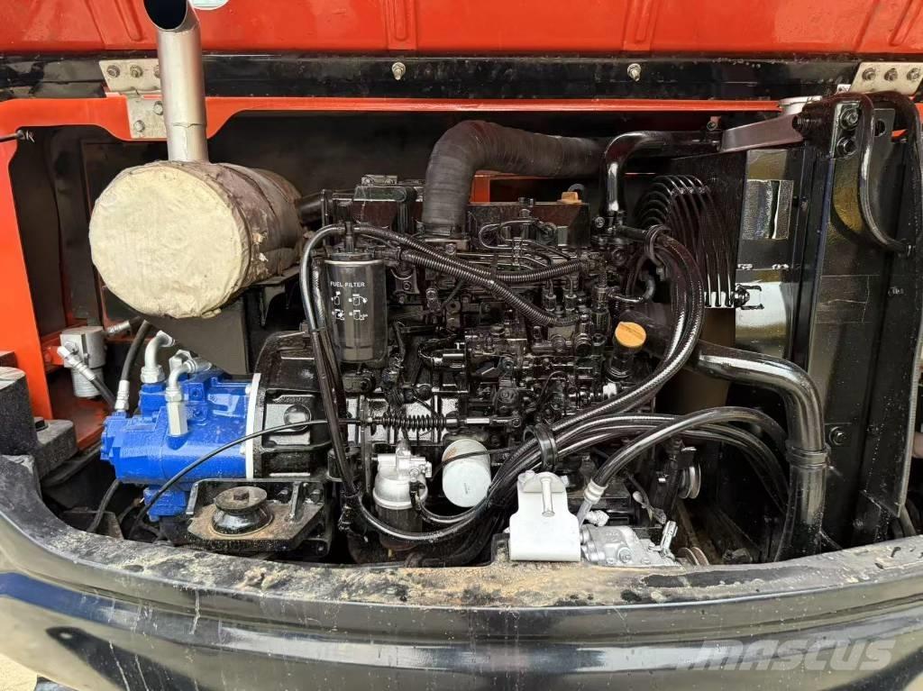 Doosan DX 75 Bagri goseničarji