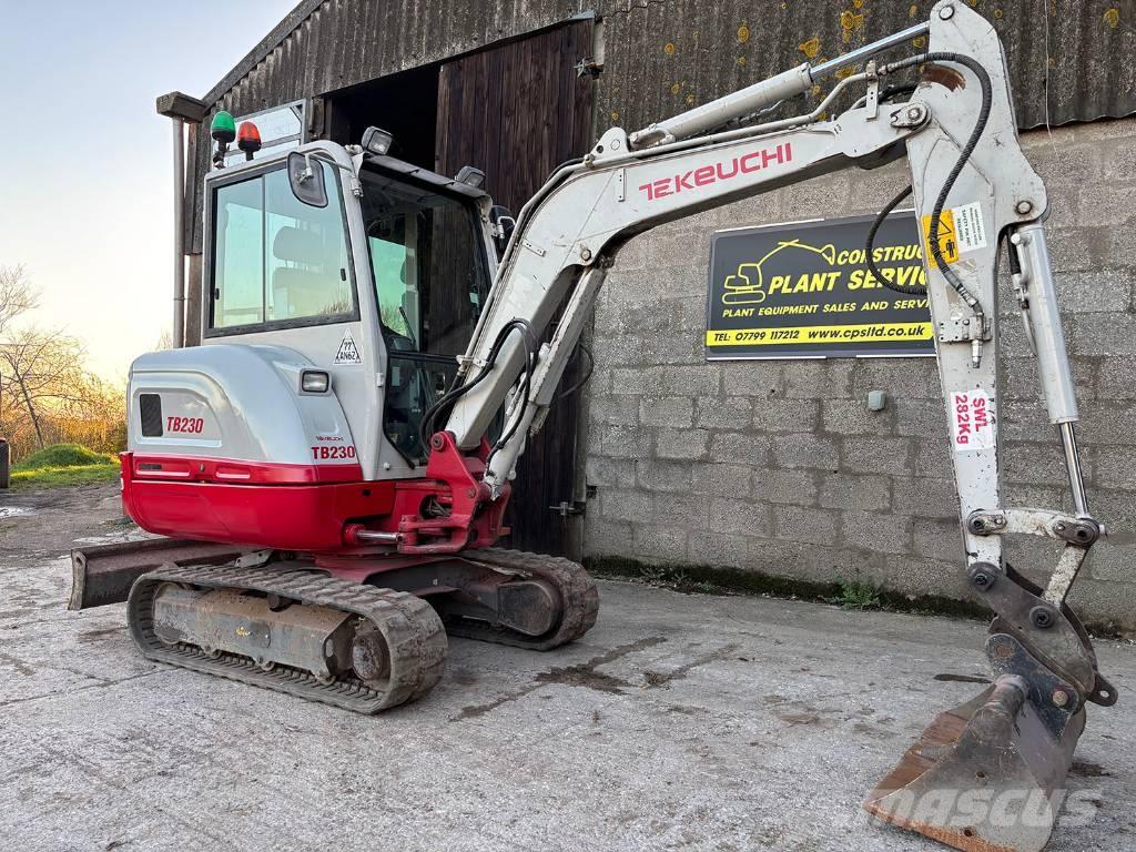 Takeuchi TB 230 Mini bagri <7t