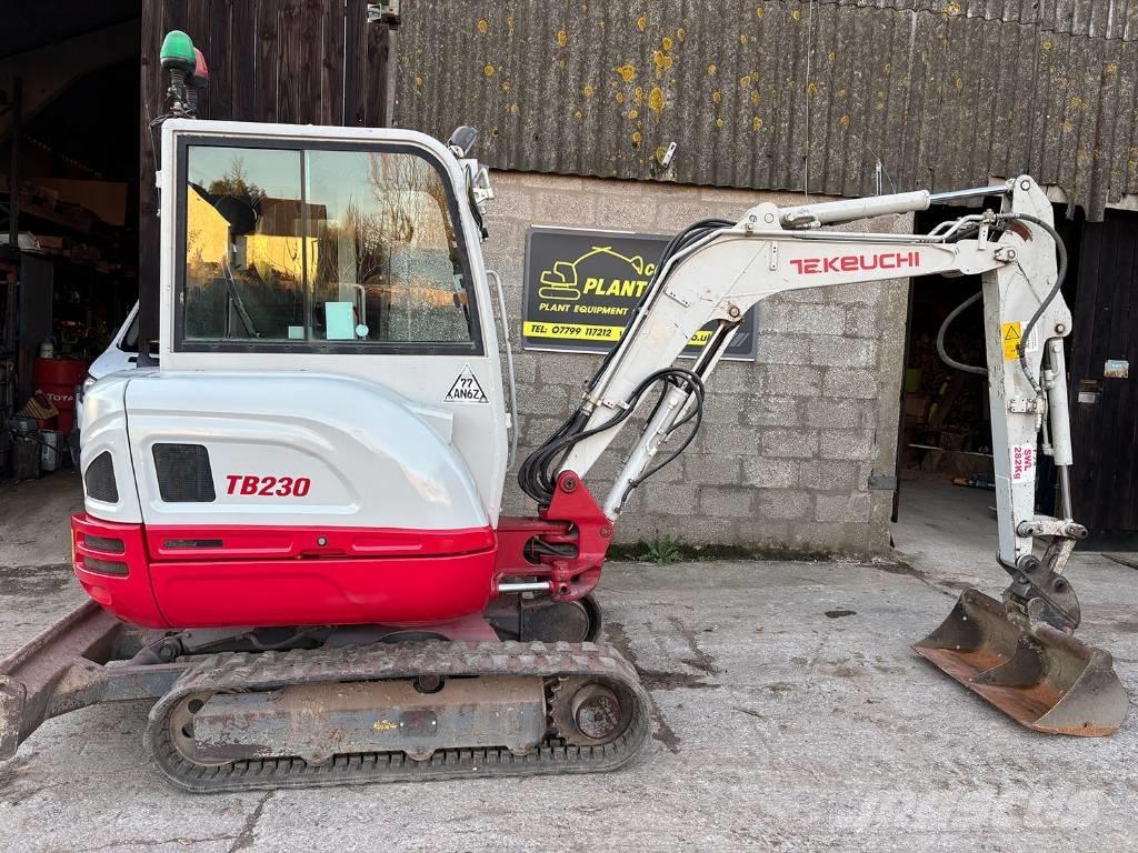 Takeuchi TB 230 Mini bagri <7t