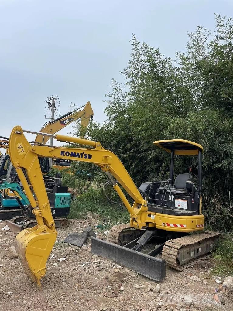 Komatsu PC35 Mini bagri <7t