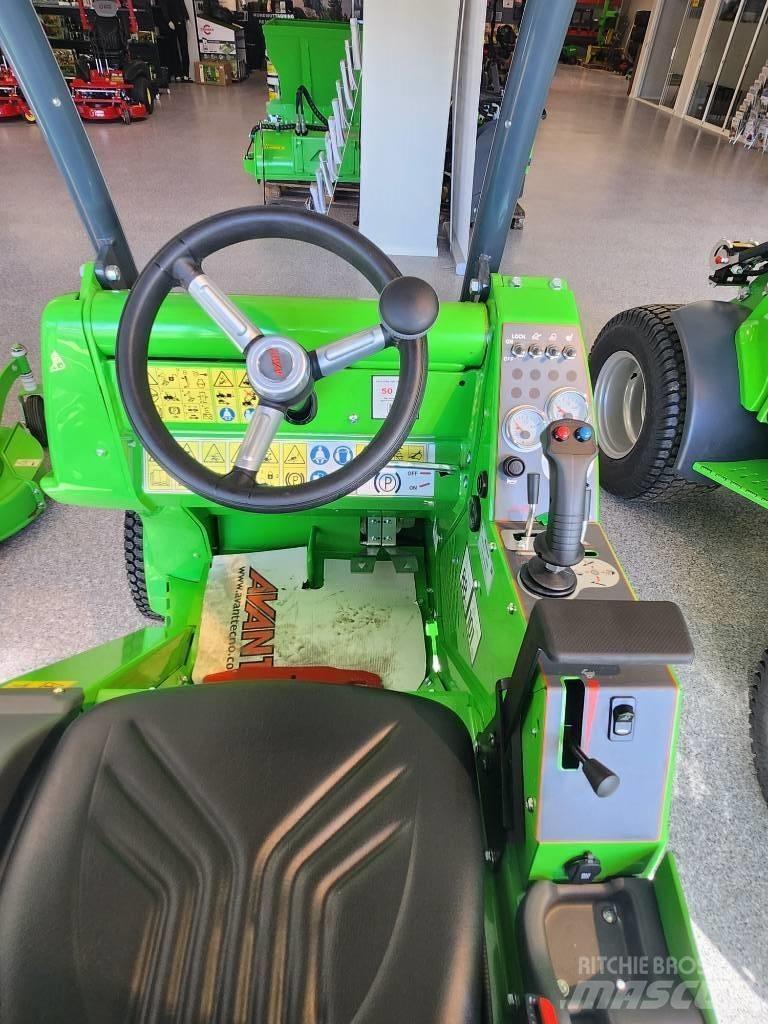 Avant 423 Skid steer mini nakladalci