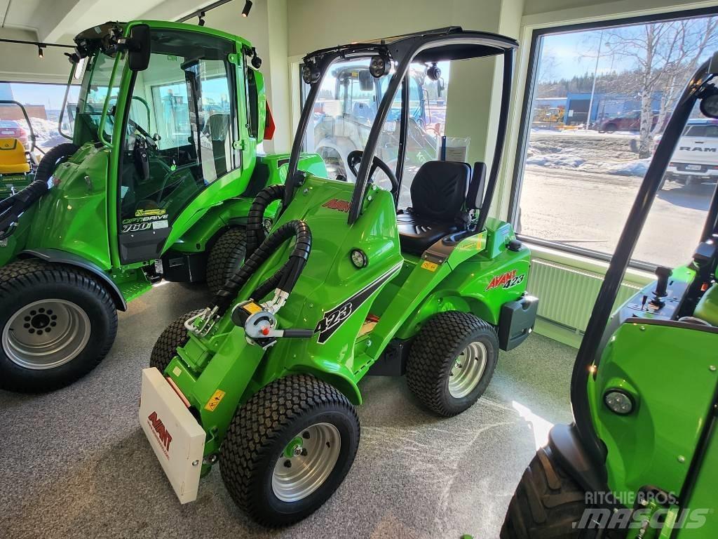 Avant 423 Skid steer mini nakladalci