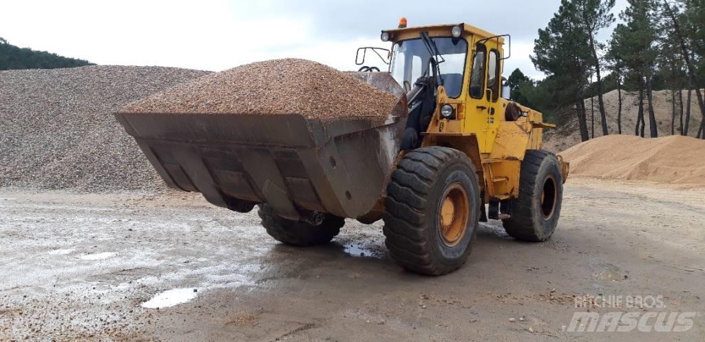  Cargadora volvo L90 Mini nakladalci