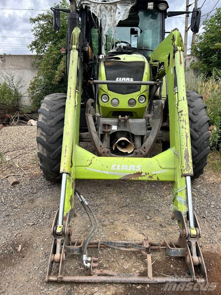 CLAAS Arion 420 Traktorji