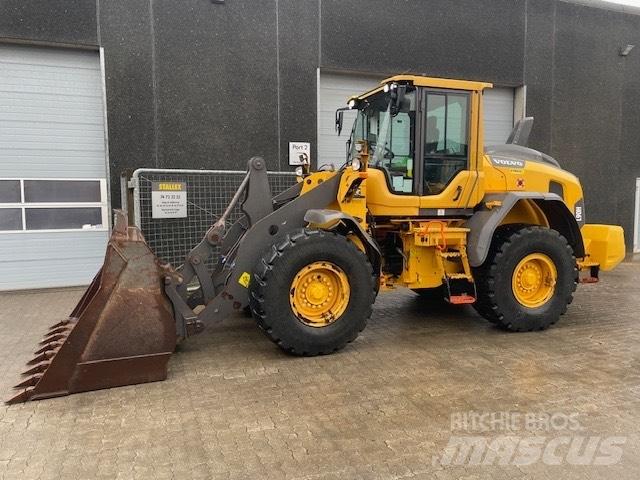 Volvo L90H Kolesni nakladalci