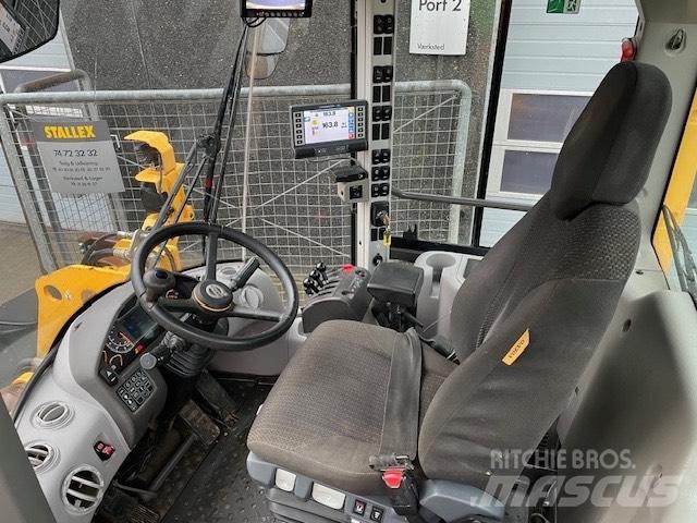 Volvo L90H Kolesni nakladalci