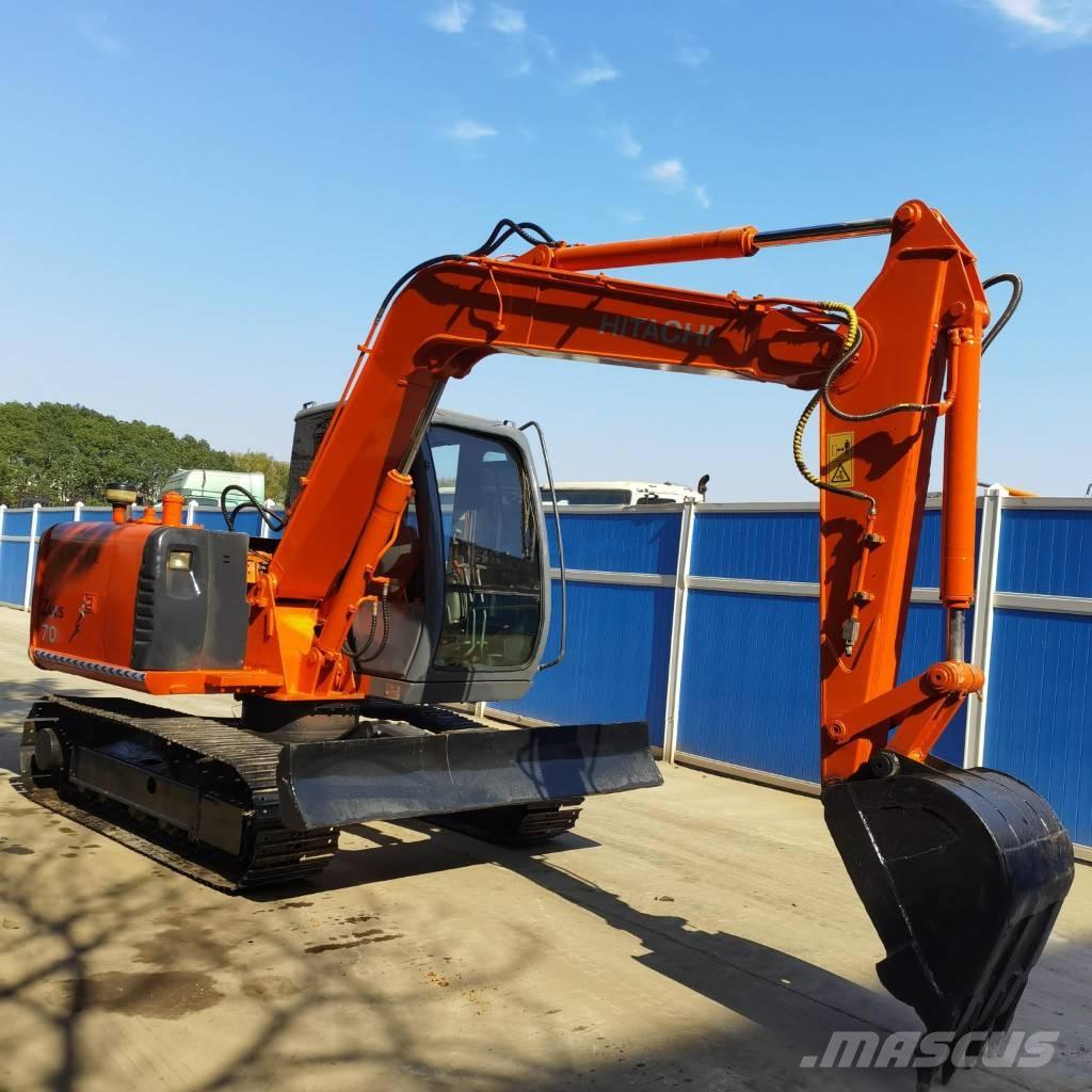Hitachi ZX70 Midi bagri 7t – 12t