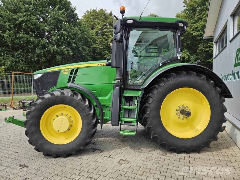 John Deere 7250R Traktorji