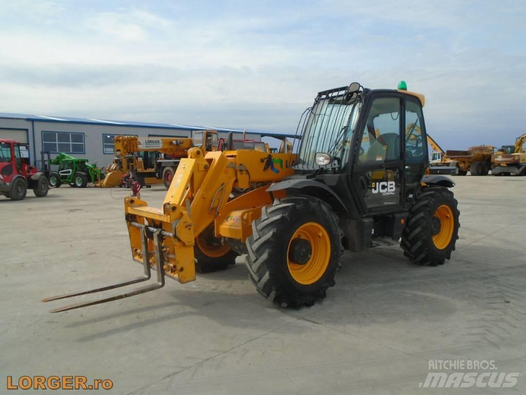 JCB 531-70 Kmetijski teleskopski nakladalci