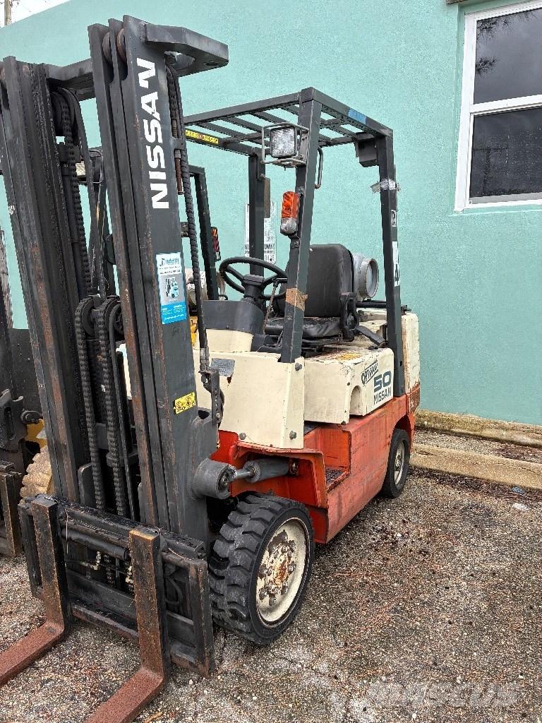 Nissan CP102 A 25 PV Viličarji - drugo