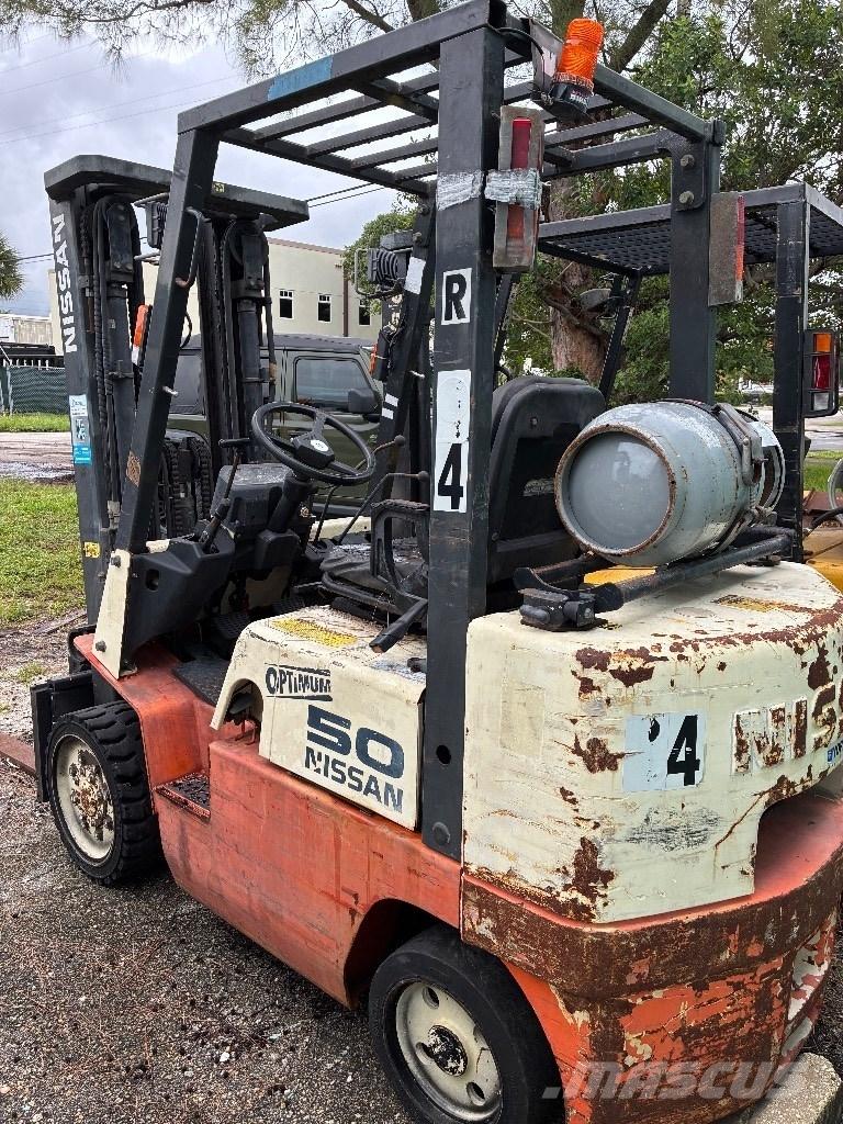 Nissan CP102 A 25 PV Viličarji - drugo