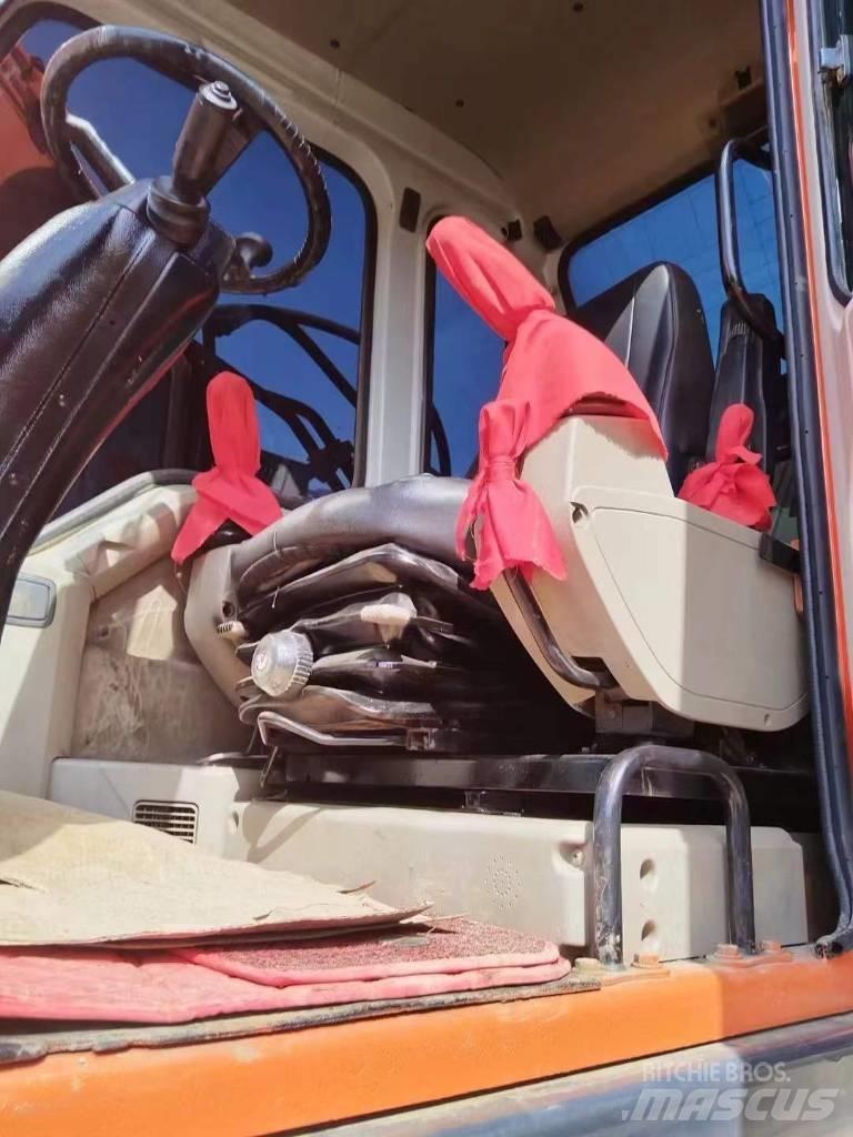 Doosan DX150W-9 Bagri na kolesih
