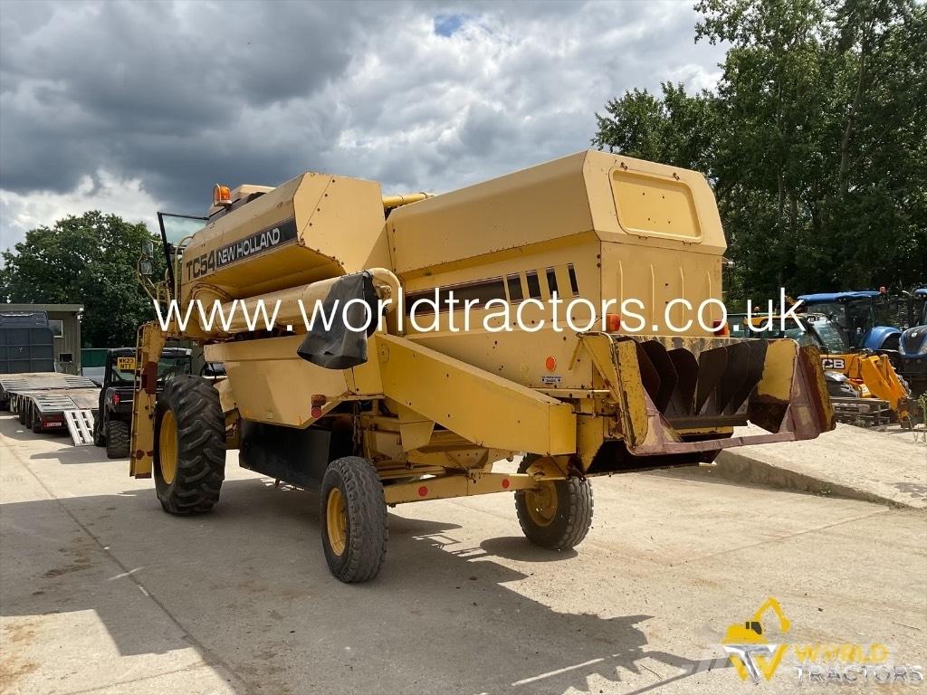 New Holland TC 54 Kombajni
