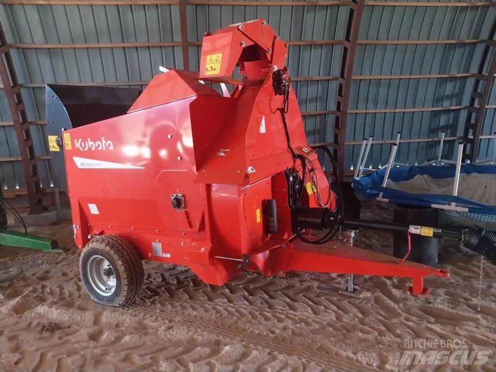 Kubota BC 1300 PRO Rezač za bale, oprema za rezanje in odvijanje bal