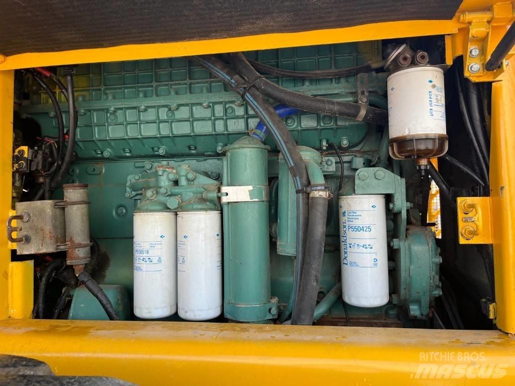 Volvo L 180 D Kolesni nakladalci