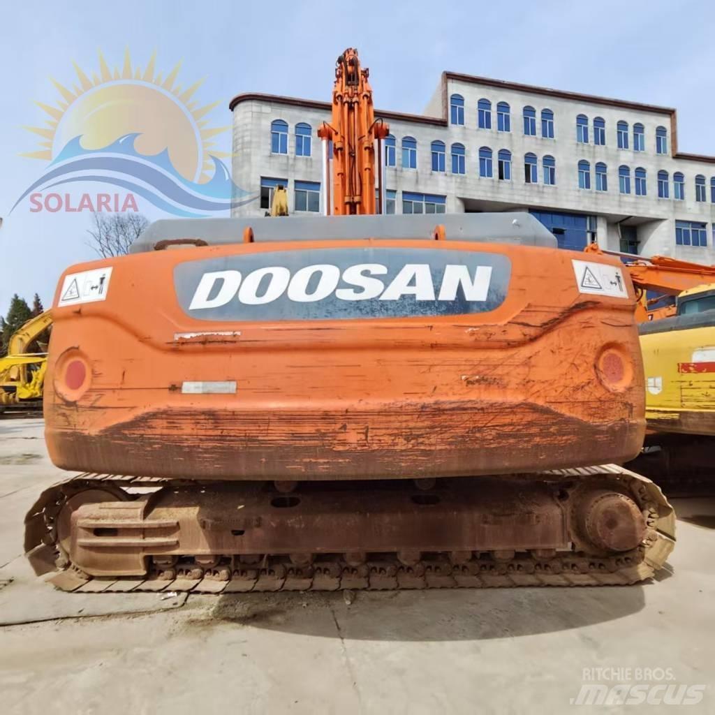 Doosan DX 300 LC Bagri goseničarji