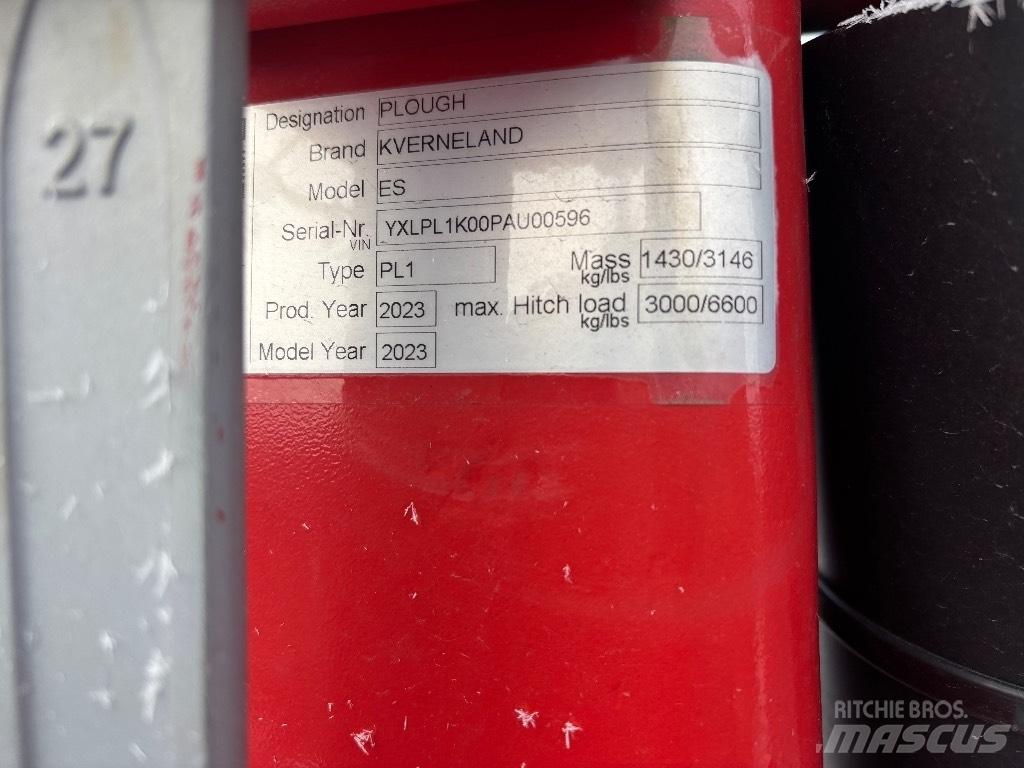 Kverneland ES85 Obračalni plugi