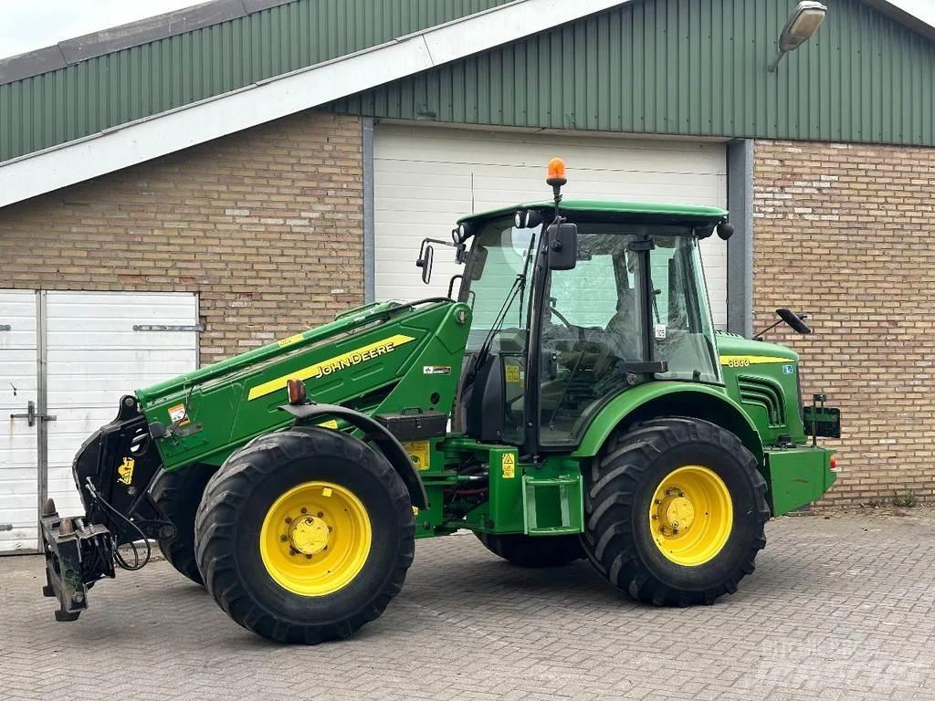 John Deere 3800 Teleskopski kolesni nakladalci