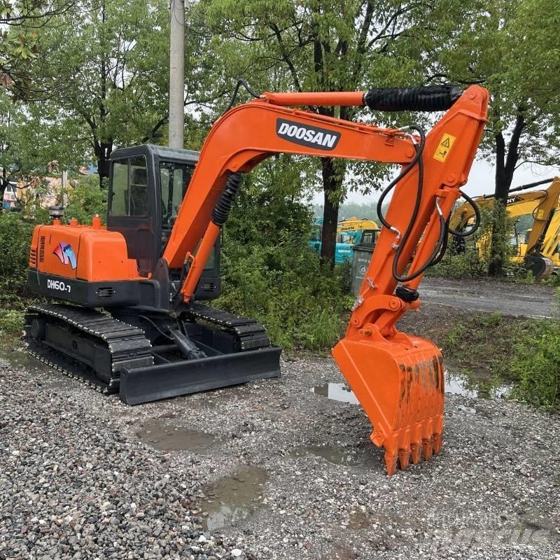 Doosan DH 60 Mini bagri <7t