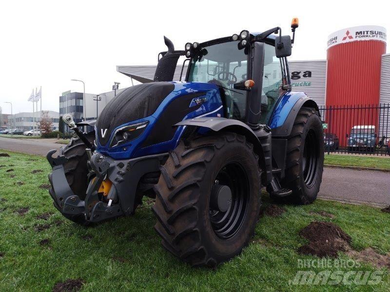 Valtra T 234 A Traktorji