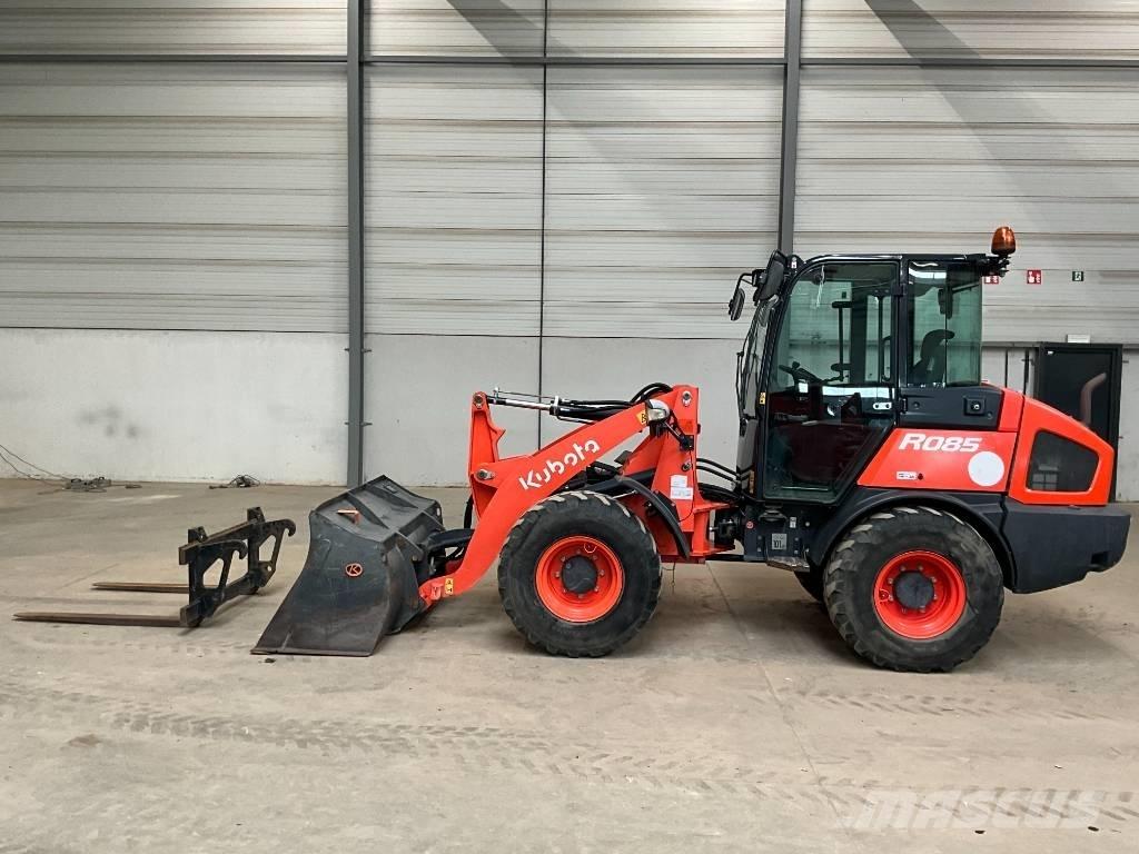 Kubota R 085 Kolesni nakladalci