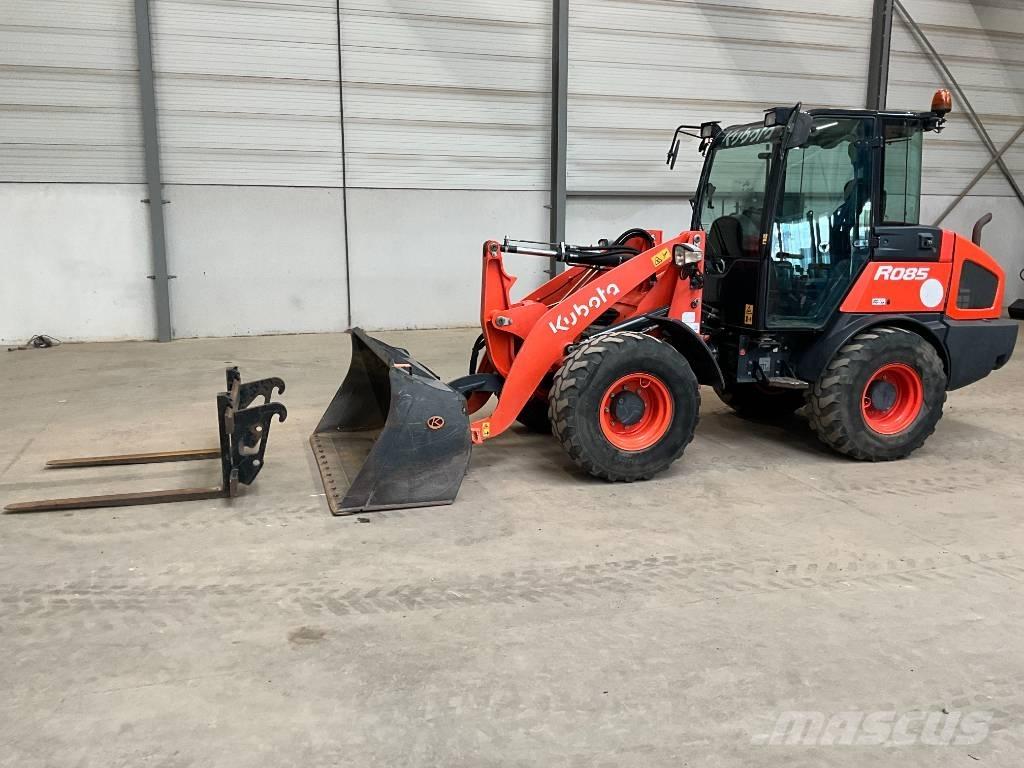 Kubota R 085 Kolesni nakladalci