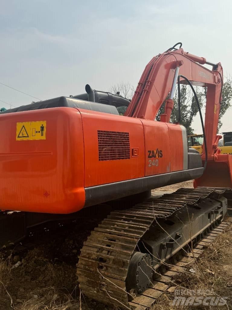 Hitachi ZX 240 Bagri goseničarji