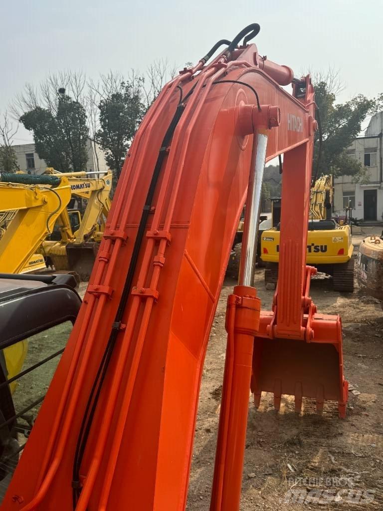 Hitachi ZX 240 Bagri goseničarji