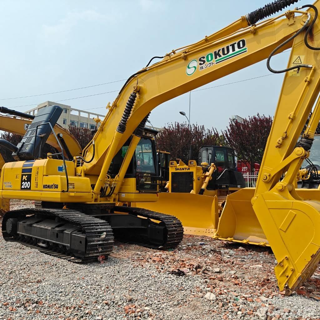 Komatsu 200-8 Bagri goseničarji