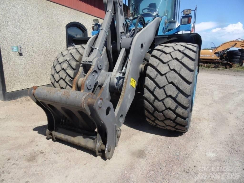 Volvo L 220 G Kolesni nakladalci