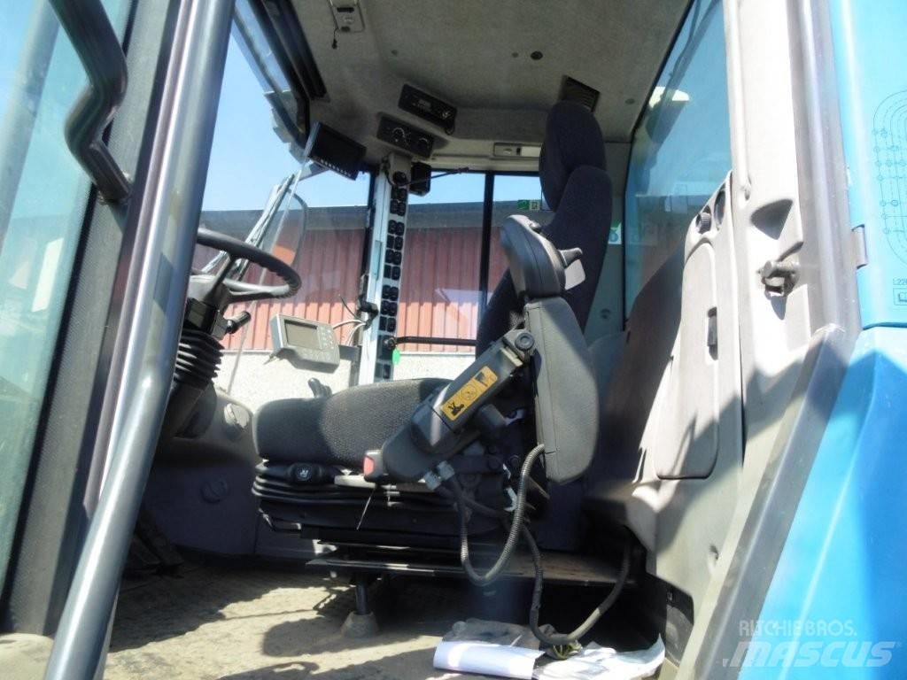 Volvo L 220 G Kolesni nakladalci