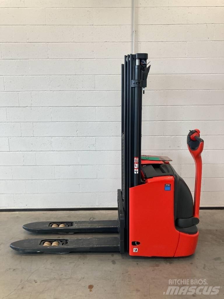 Linde L12i/1172 Ročni električni viličar