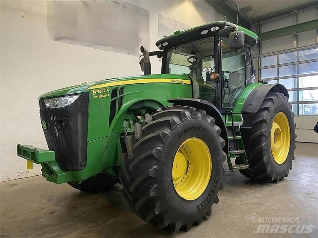 John Deere 8360R Traktorji